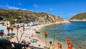 Alquiler de autocaravanas en Alicante: la mejor forma de descubrir la Costa Blanca y su provincia